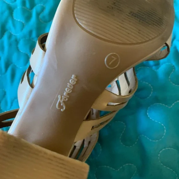 Forever -Cream heel sandals - Picture 13 of 14